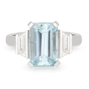 18ct White Gold 3.09ct Emerald Cut Aquamarine with Trapezoid Diamond shoulders